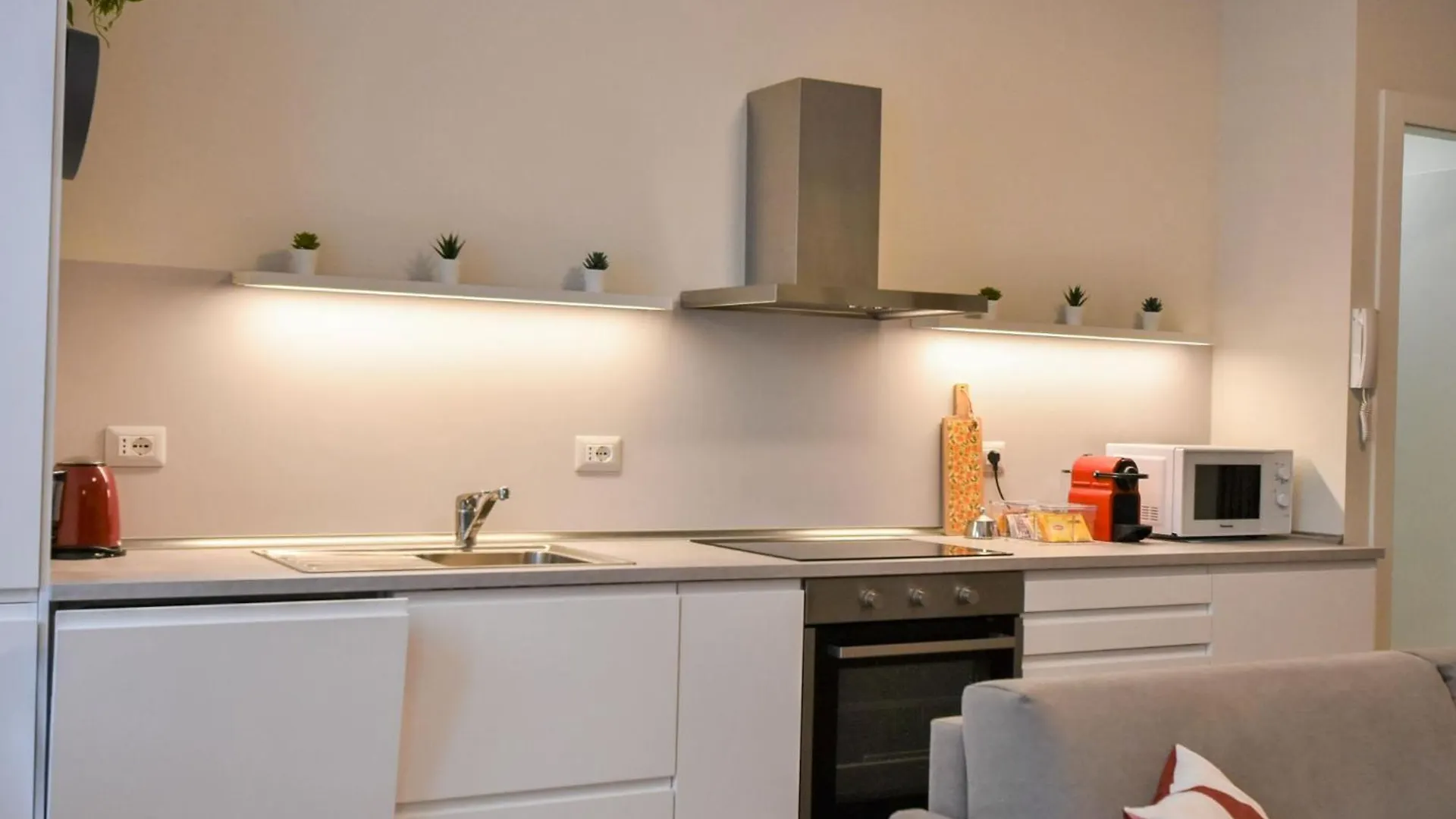 Apartment Pirelli Central Station Apartment By Interhome Milan