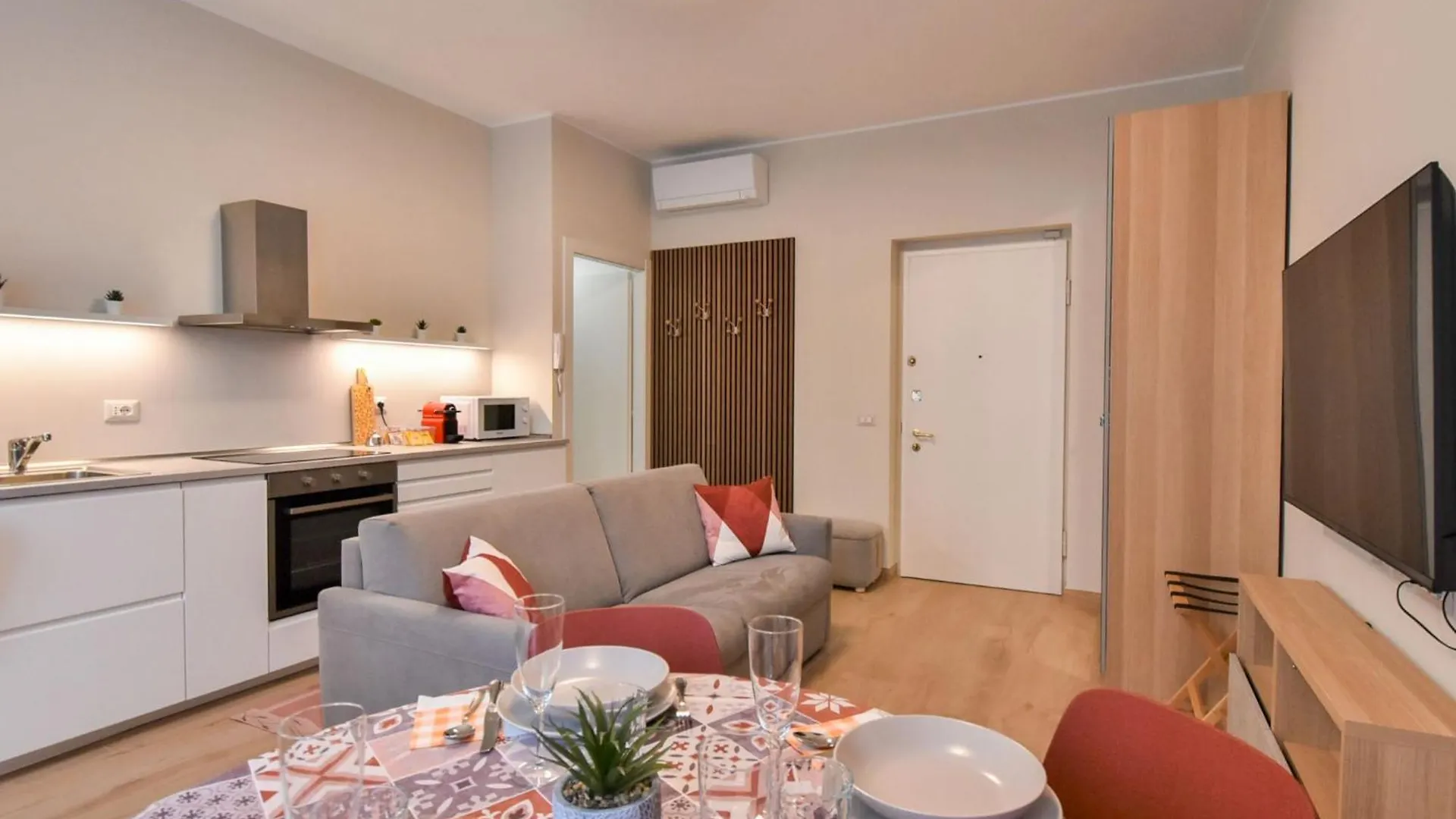 Apartment Pirelli Central Station Apartment By Interhome Milan