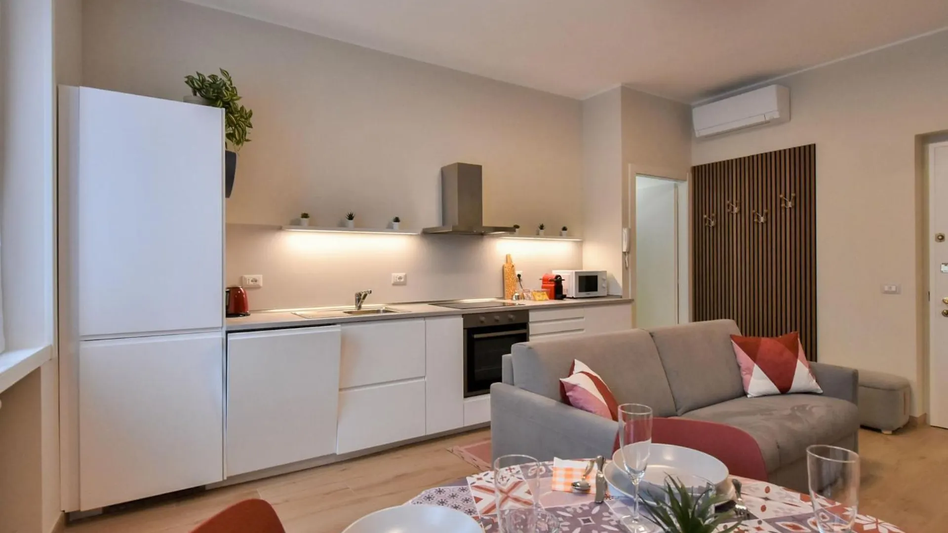 Apartment Pirelli Central Station Apartment By Interhome Milan